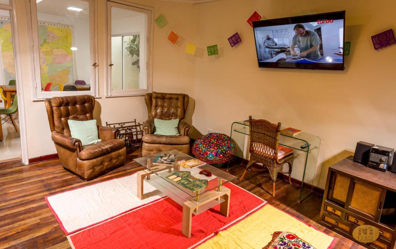 Bento Hostel Santiago del Cile Esterno foto